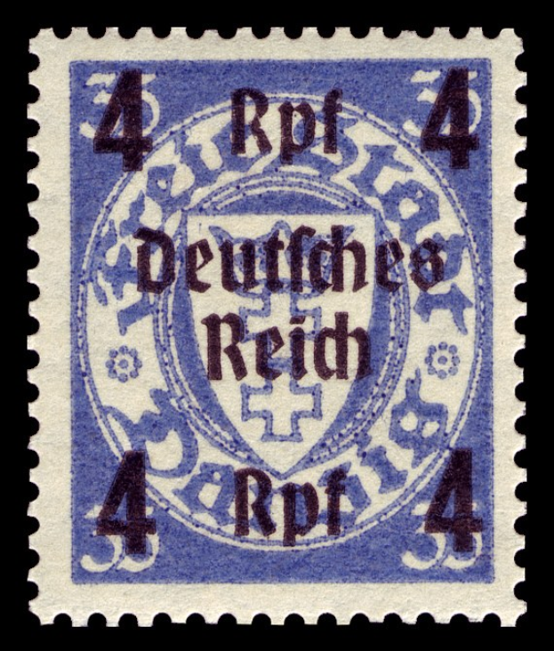 Ein blau-weißer Stempel mit der Aufschrift "Deutsches Reich" vor einem schwarzen Hintergrund.