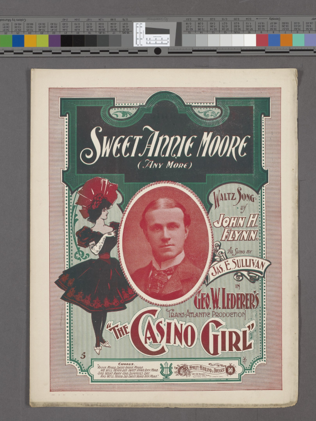 Ein Plakat mit einem hellgelben Hintergrund, auf dem zwei Schauspieler, Sweet Annie Moore und die Casino Girl, zu sehen sind, mit dem Titel des Stücks in fetter klassischer Schrift darüber.