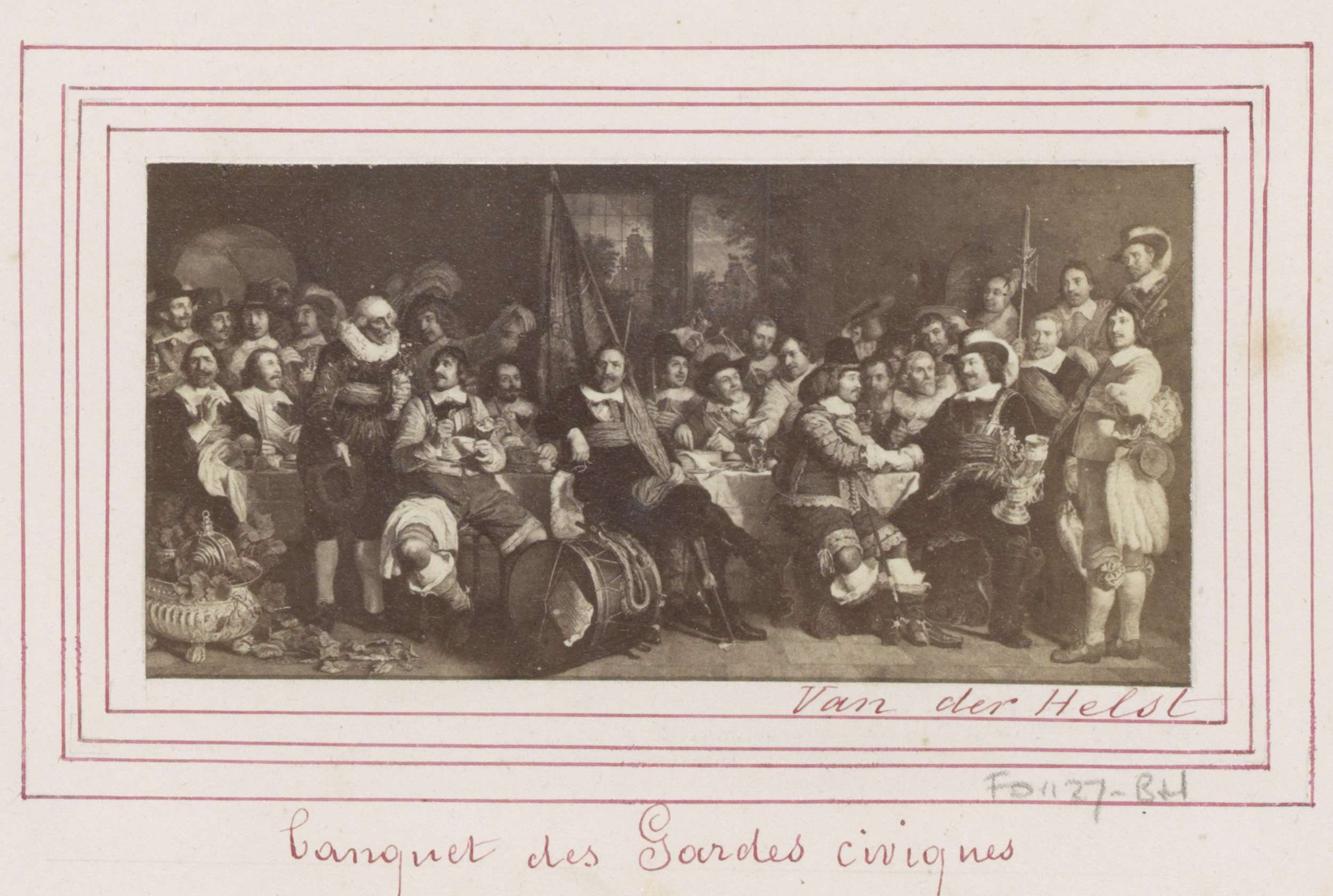 Eine lebhafte Versammlung von Menschen in traditioneller Kleidung um einen Tisch mit verschiedenen Gegenständen, beschriftet mit "Banquet des Soroles Civiques" unten.